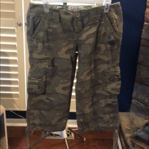 Women’s Old Navy Capris Size 4